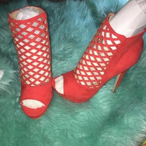 “Minna” heels